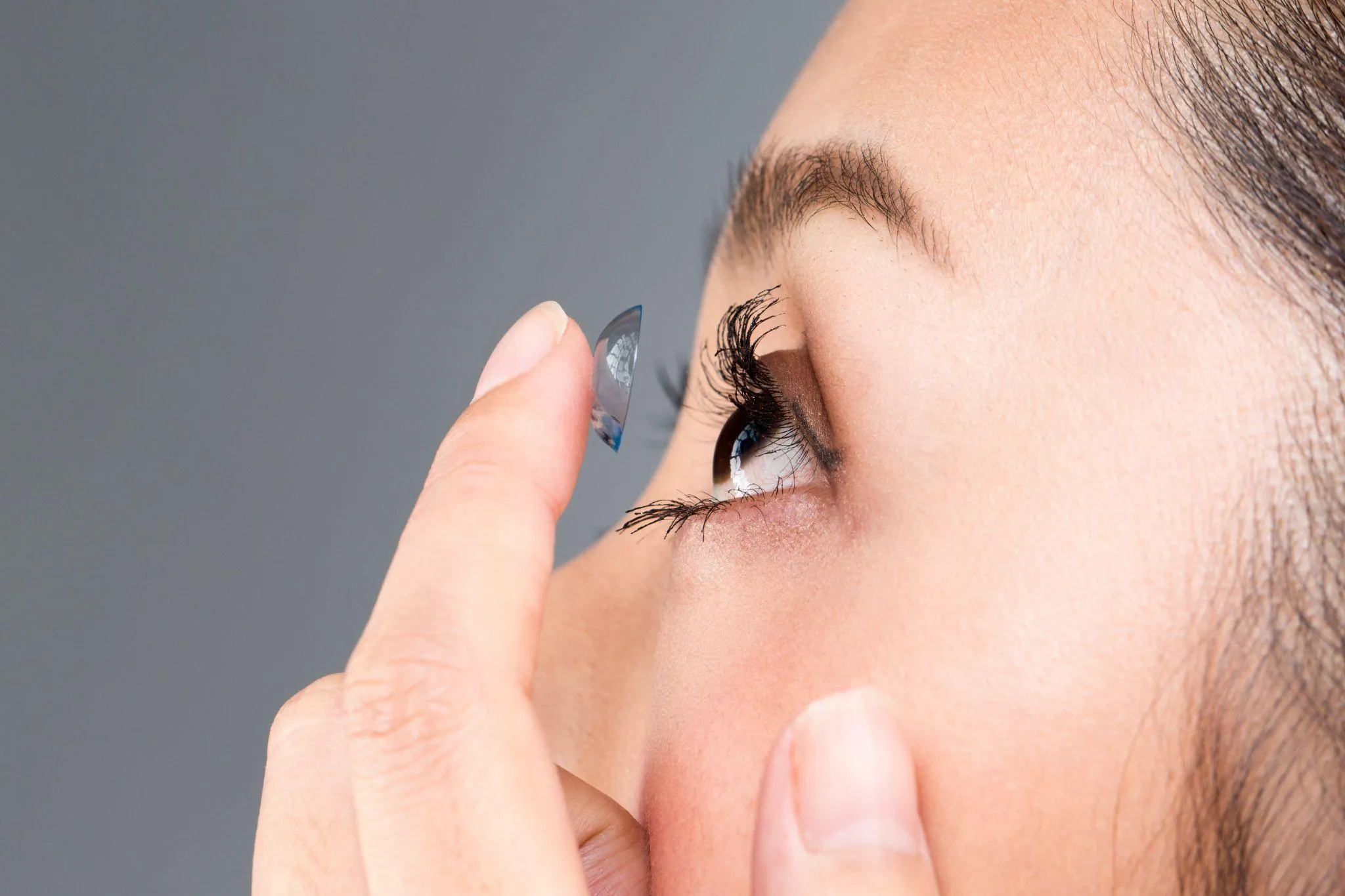 眼科に行かずにコンタクトを使うと起こりうる3つの問題