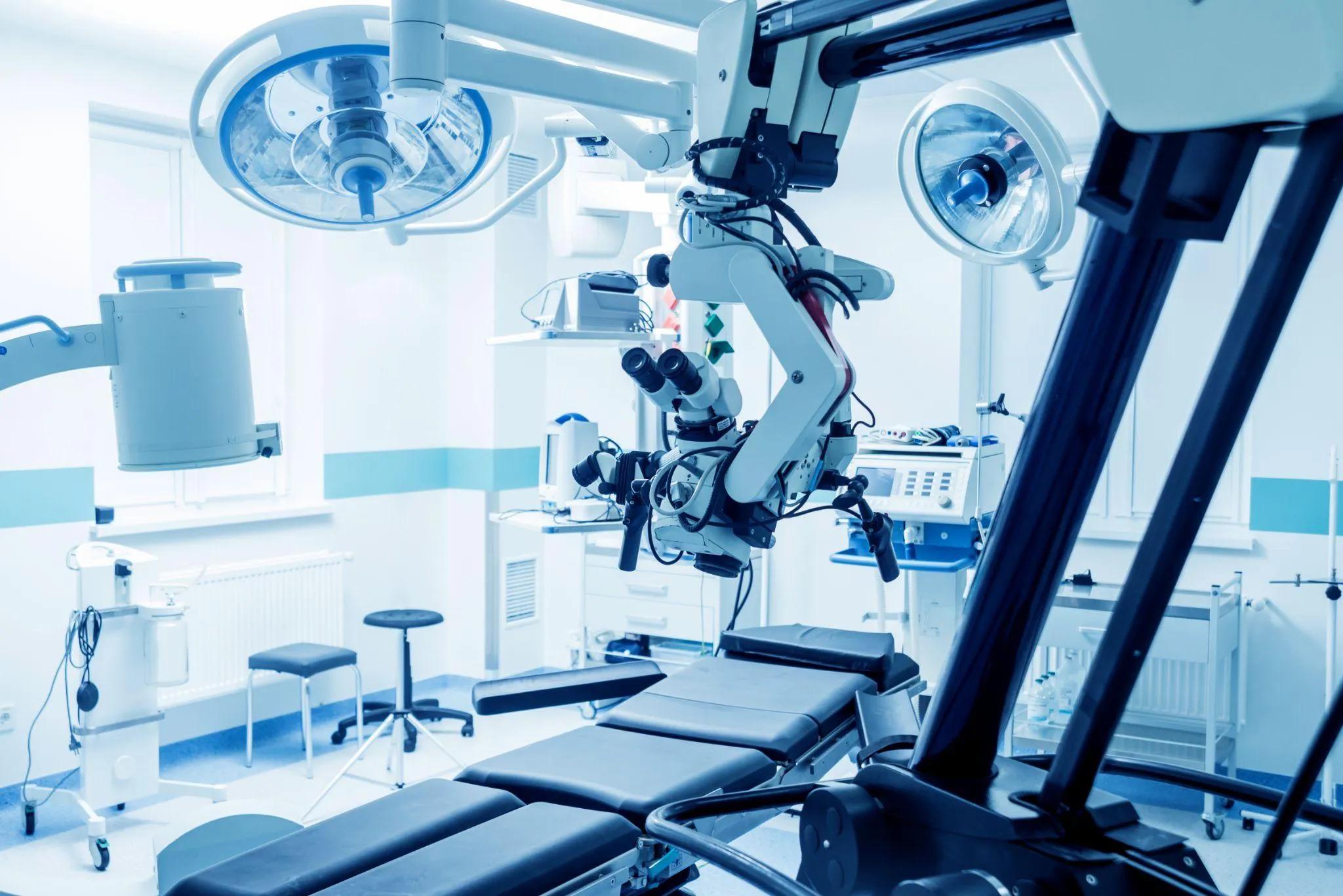 網膜剥離の治療